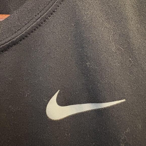 Nike Shirt Womens Medium Black Dri-FIT Athletic Training Running CU7593-010 - Picture 5 of 12